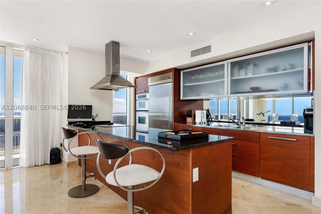 Condo in Hallandale Beach, Florida, United States 4 - 18628343