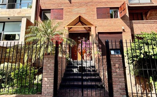House in Munro, Buenos Aires Province, Argentina 1