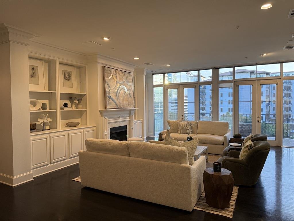 Condo in Dallas, Texas, United States 2 - 18629334
