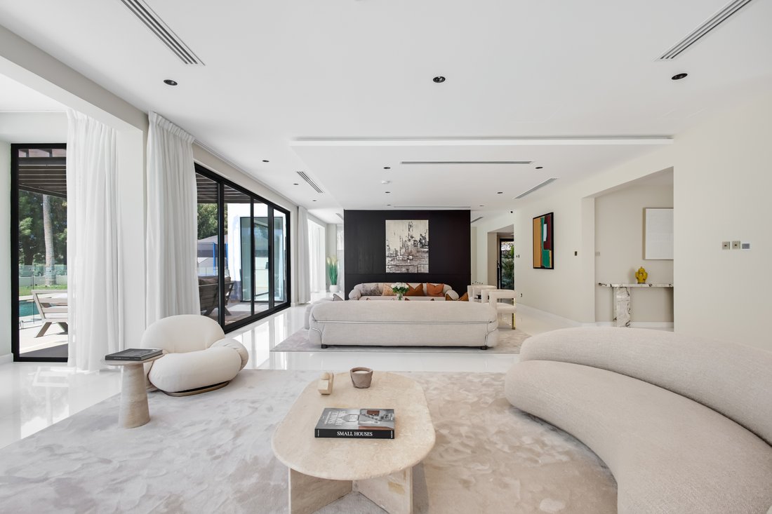 Villa in The Lakes, Dubai, United Arab Emirates 4 - 18626814