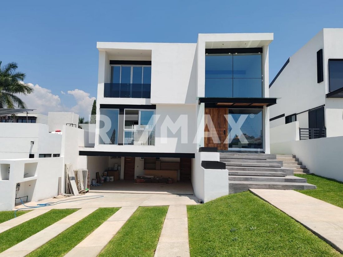 House in Lomas de Cocoyoc, Morelos, Mexico 2 - 18626352