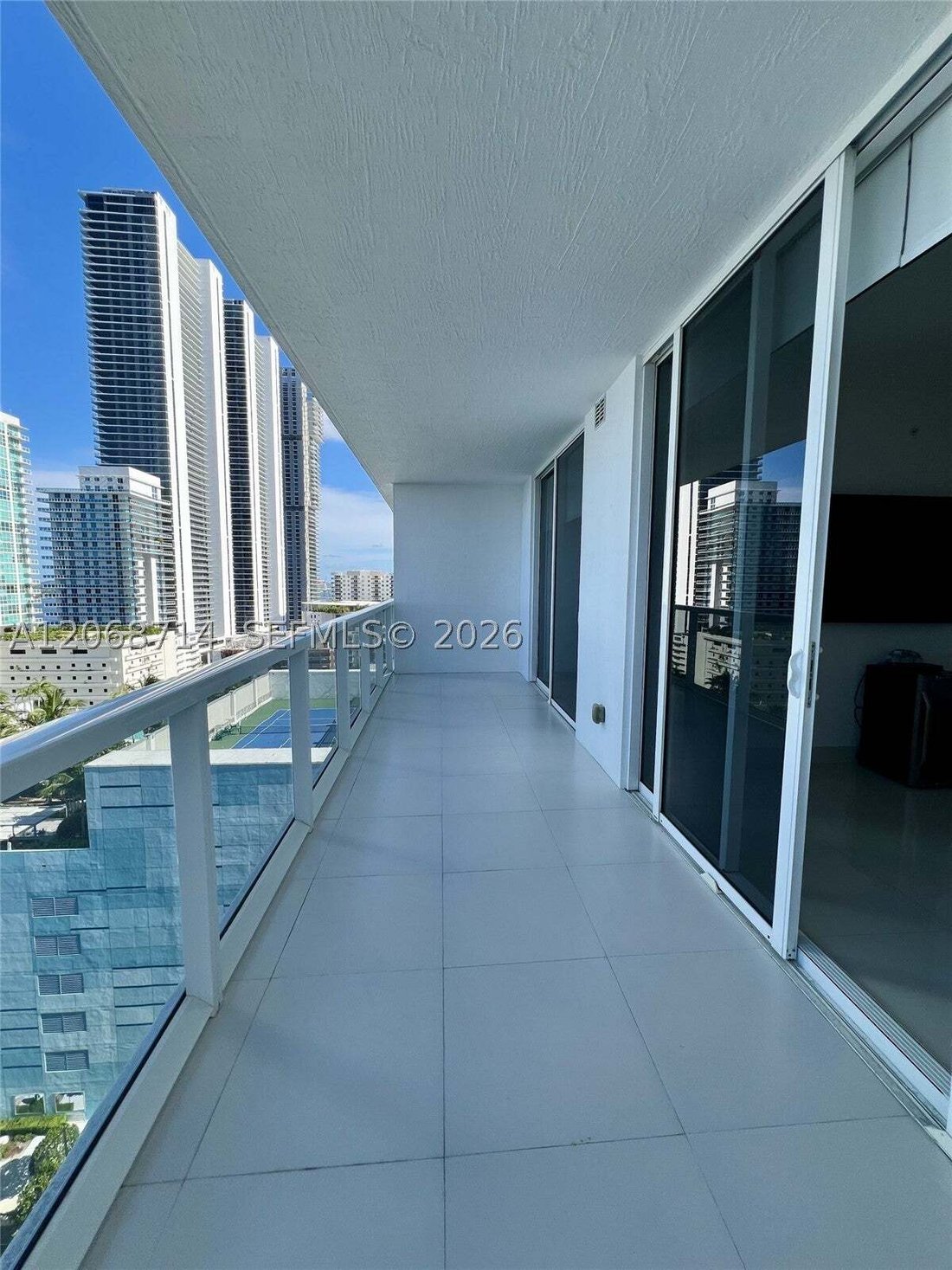 Condo in Miami, Florida, United States 3 - 18628420