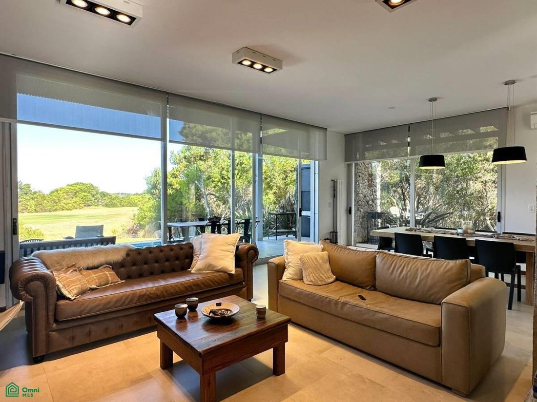 House in Pinamar, Buenos Aires Province, Argentina 2 - 17360247