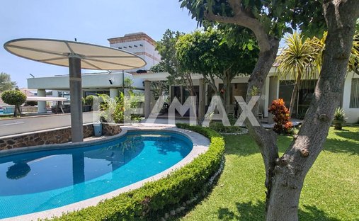 House in Lomas de Cocoyoc, Morelos, Mexico 1