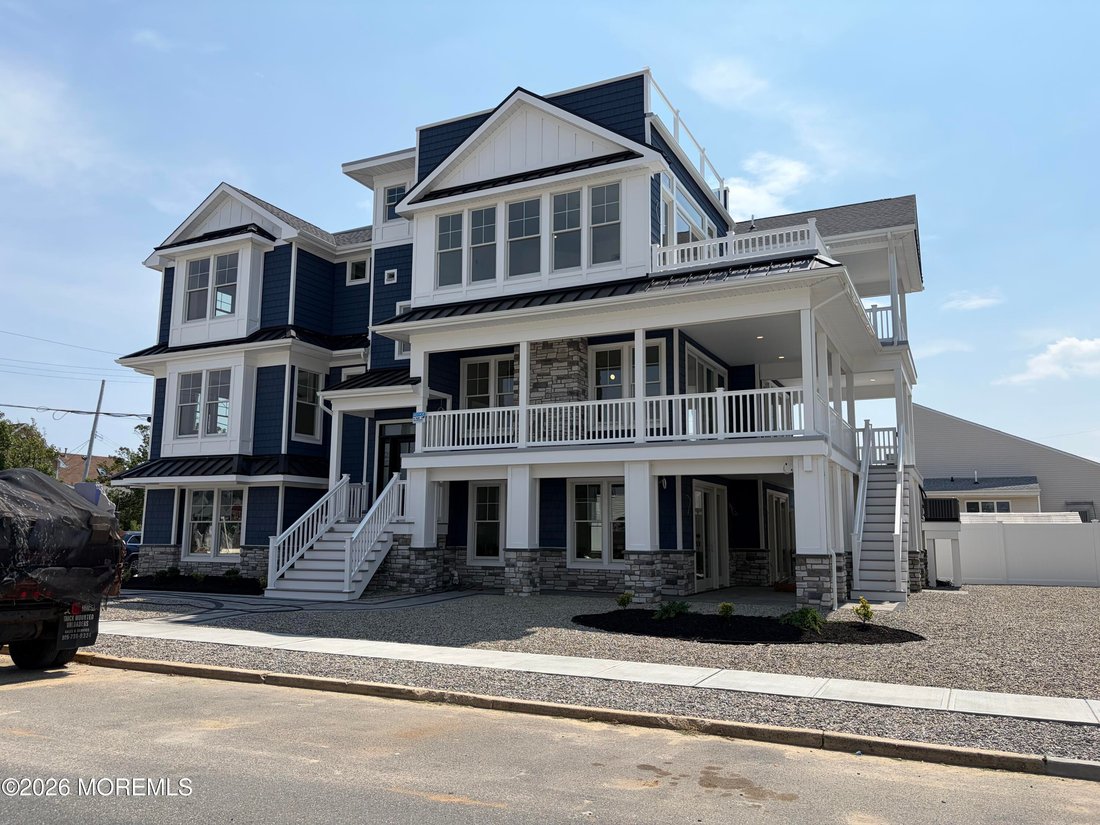 House in Seaside Park, New Jersey, United States 3 - 17938406