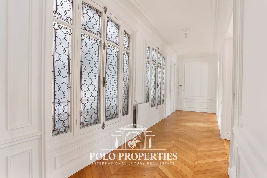 Apartment in Notre Dame des Champs, Paris 6e Arrondissement, Paris 4 - 18627310