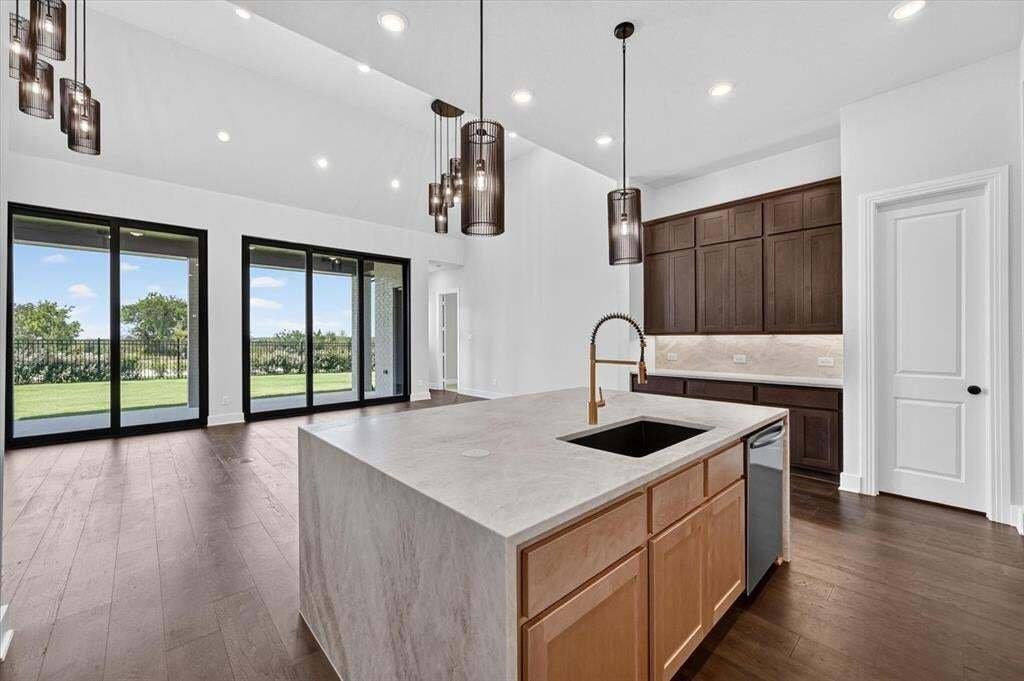 House in Waxahachie, Texas, United States 5 - 17093800