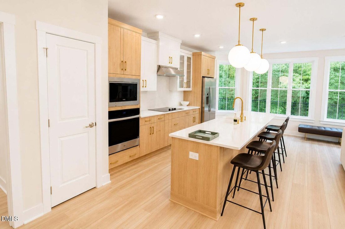 Condo in Raleigh, North Carolina, United States 3 - 18629086