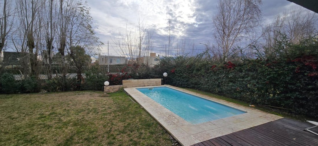 House in Neuquen, Neuquen, Argentina 5 - 18626216