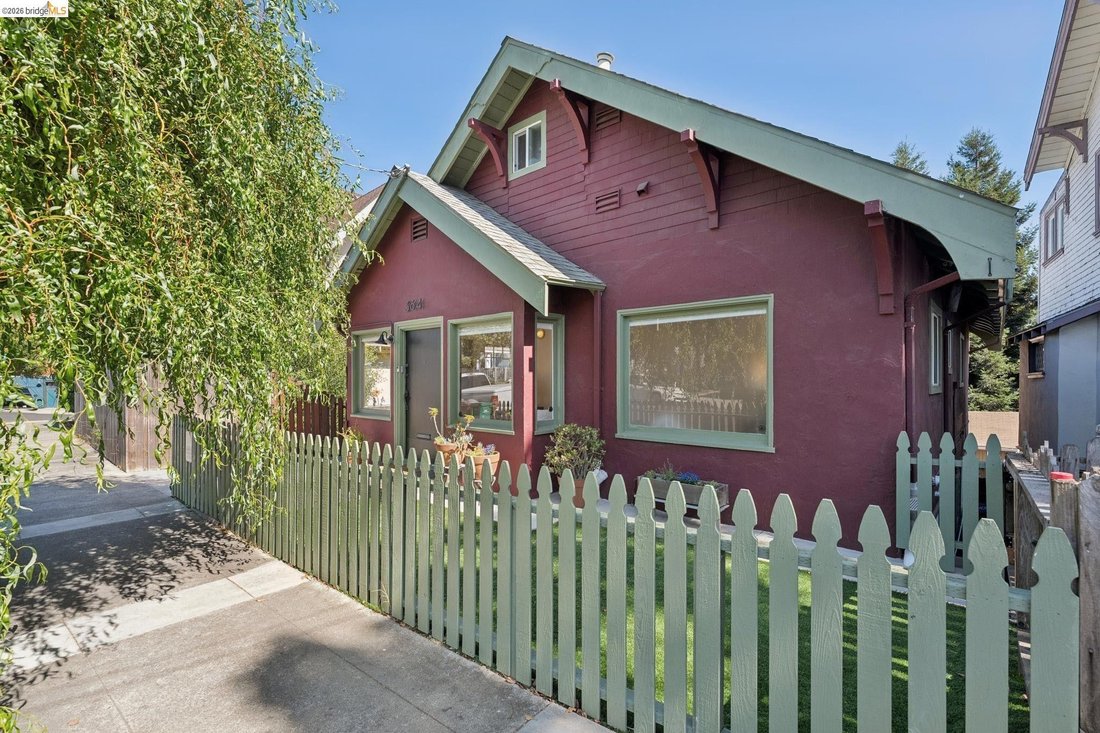 House in Oakland, California, United States 3 - 18626673