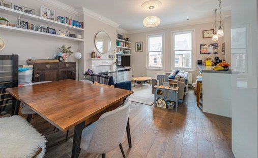 Apartment in Hampstead, Camden, England 1