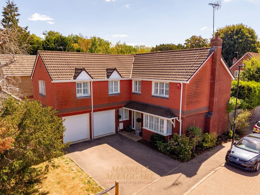 House in Maidenbower, Crawley, England 1 - 18626907