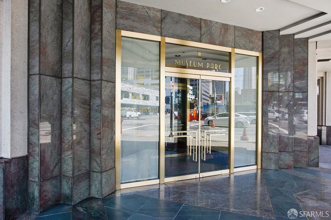 Condo in San Francisco, California, United States 5 - 18628263