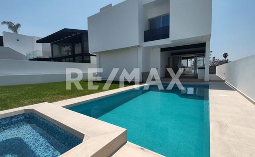 House in Lomas de Cocoyoc, Morelos, Mexico 1