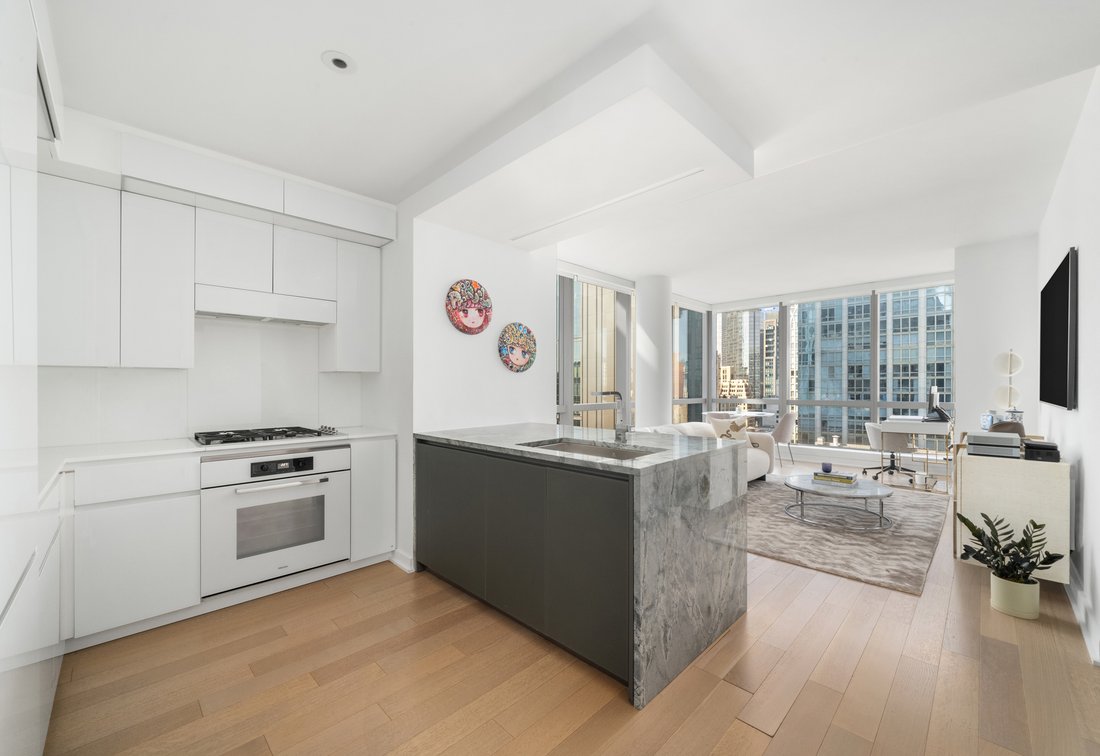 Condo in New York, New York, United States 2 - 18165449