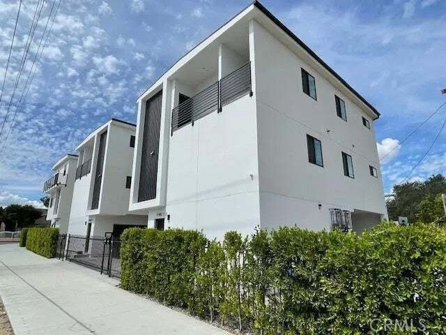 Los Angeles, California, United States 2 - 17668212