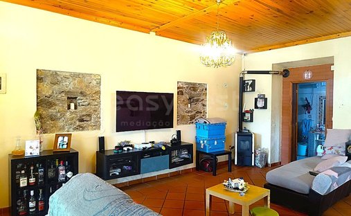 House in Praia do Ribatejo, Santarem District, Portugal 1