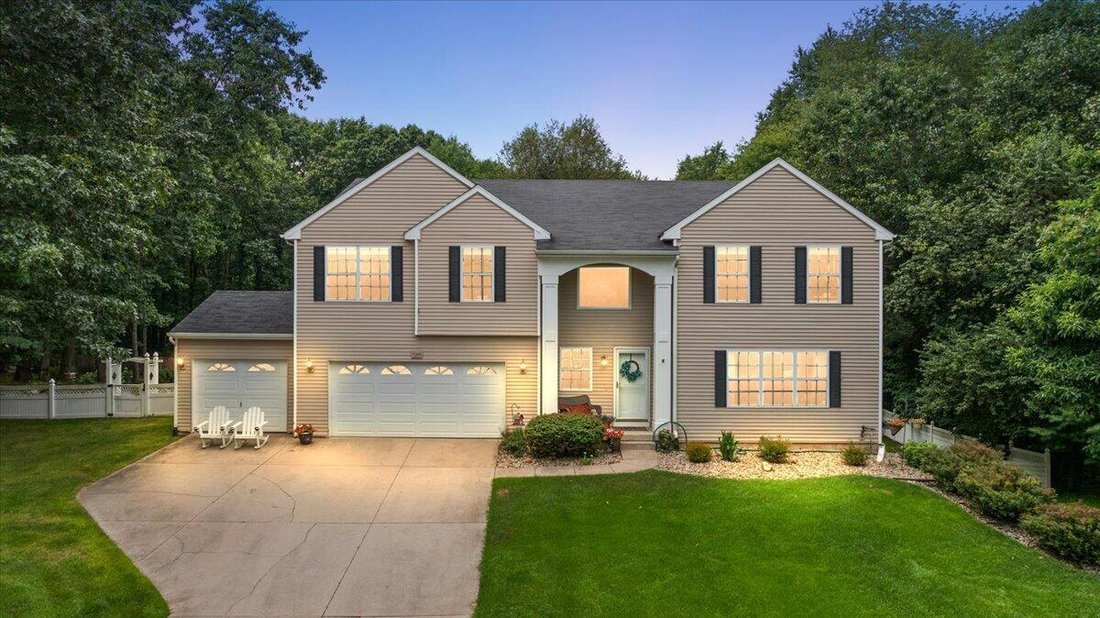 House in Kalamazoo, Michigan, United States 1 - 18630850