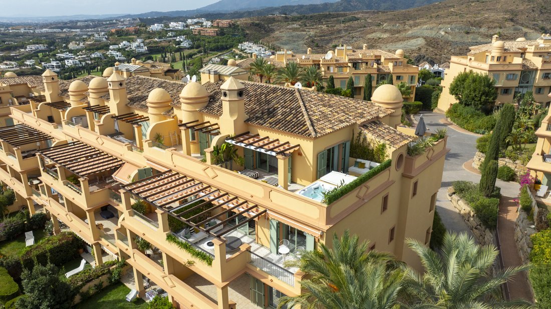 Apartment in Cancelada, Estepona, Andalusia 5 - 18631446