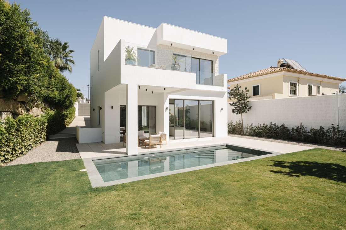Villa in Estepona, Andalusia, Spain 3 - 18631506