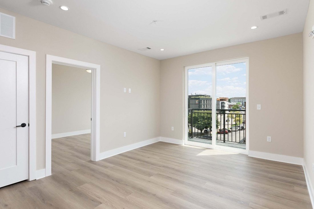 Condo in Nashville, Tennessee, United States 5 - 18631173