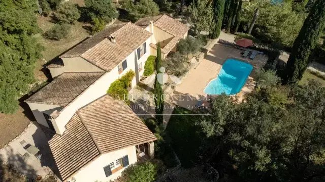 Villa en Cotignac, Provenza-Alpes-Costa Azul, Francia 4 - 16297315