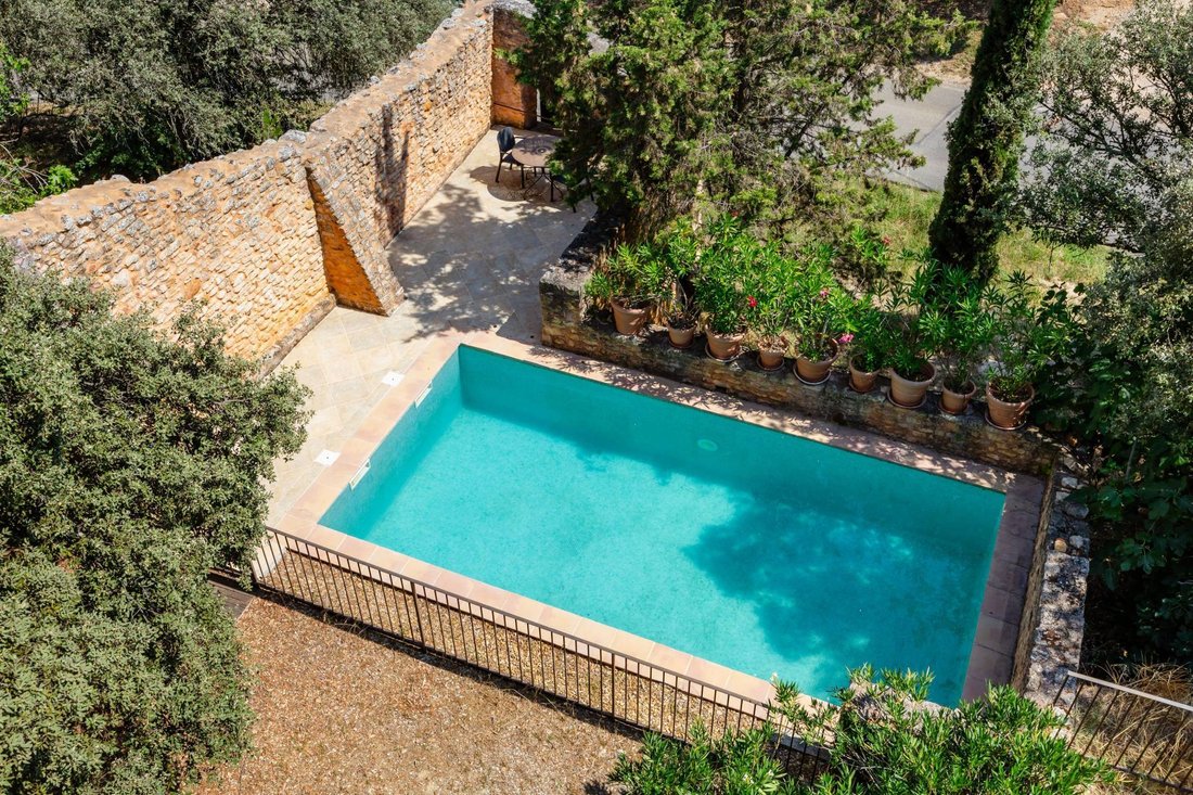 Casa a Gordes, Provenza-Alpi-Costa Azzurra, Francia 2 - 18496945