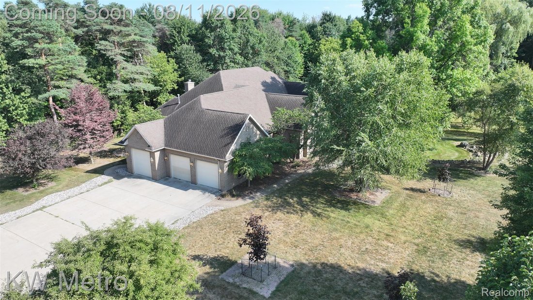 House in Saginaw, Michigan, United States 2 - 18630970