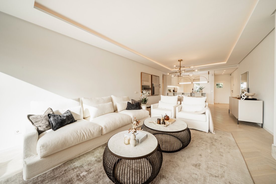 Penthouse in Estepona, Andalusia, Spain 5 - 18631394