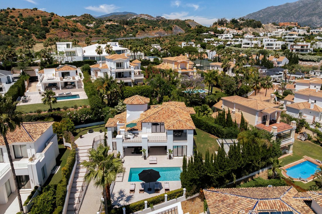 Villa in Nueva Andalucia, Marbella, Spain 2 - 18631604