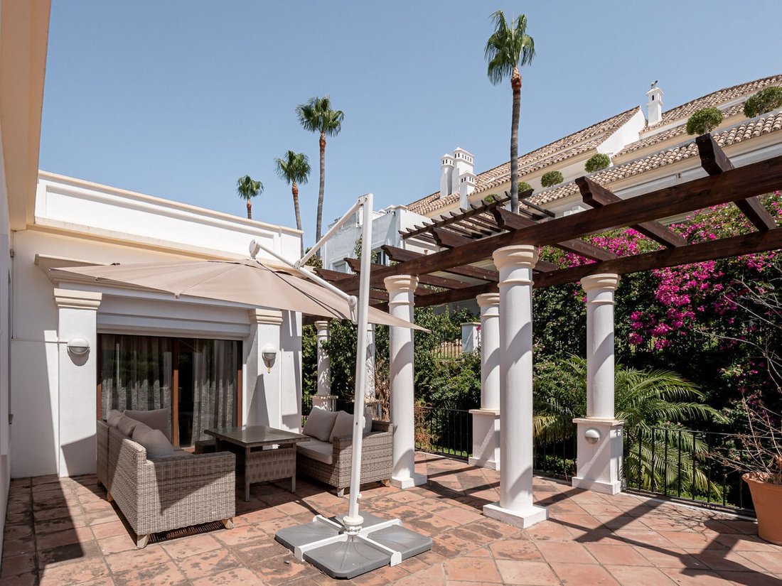 Villa in Marbella, Andalusia, Spain 5 - 18631486