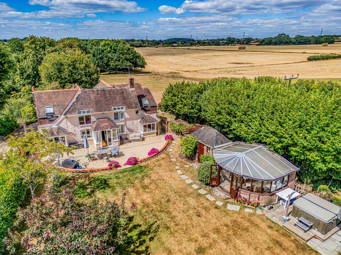 House in Denmead, England 1 - 18631397