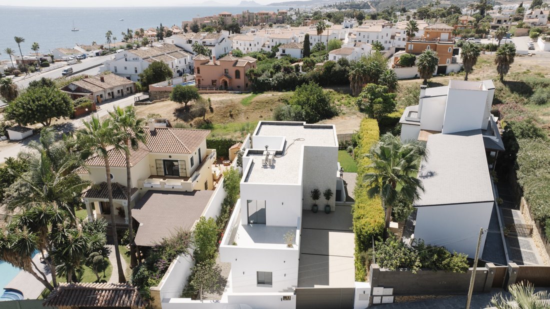 Villa in Estepona, Andalusia, Spain 5 - 18631506