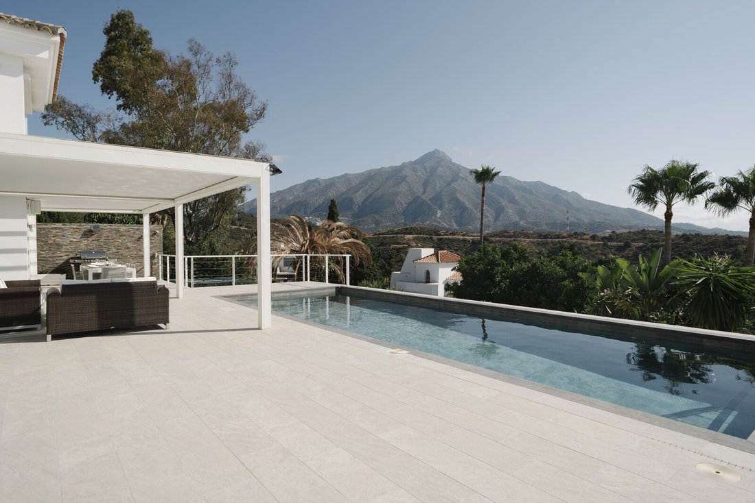 Villa in Nueva Andalucia, Marbella, Spain 3 - 18631550