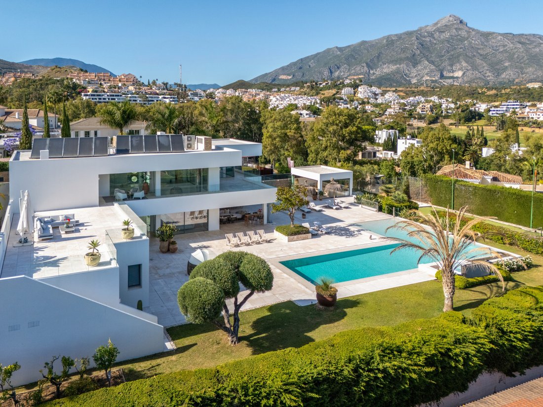 Villa in Nueva Andalucia, Marbella, Spain 3 - 18631667