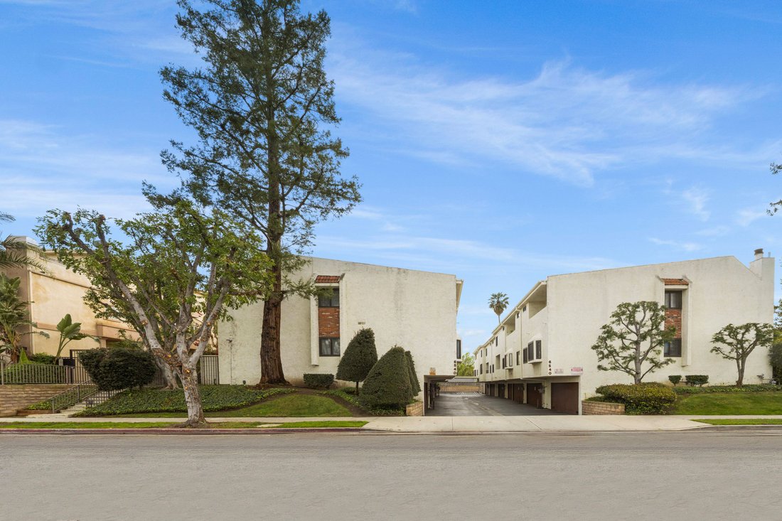 Condo in Los Angeles, California, United States 2 - 18631294