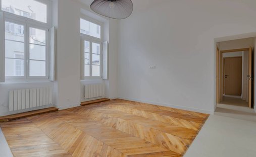 Apartment in Perralière, Lyon, Auvergne-Rhône-Alpes 1