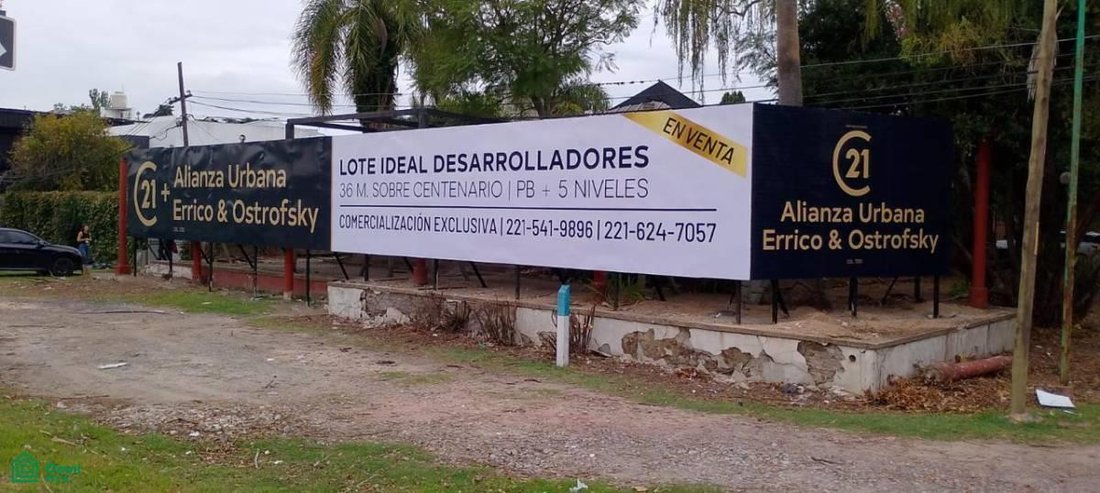 Land in Manuel B. Gonnet, Buenos Aires Province, Argentina 3 - 18630895