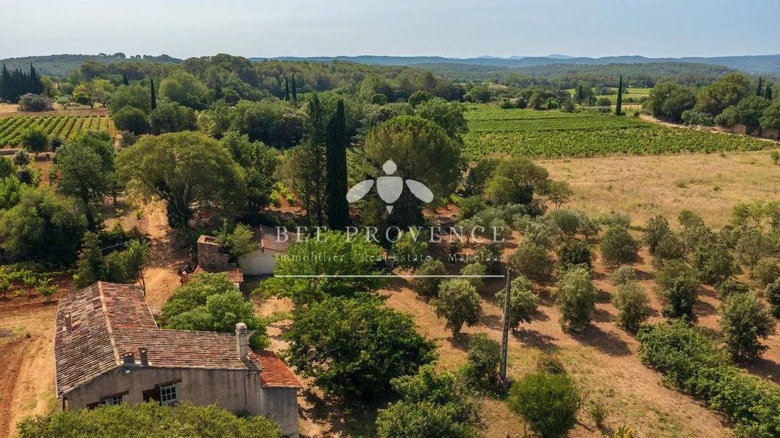 Estate in Cotignac, Provence-Alpes-Côte d'Azur, France 4 - 16296550