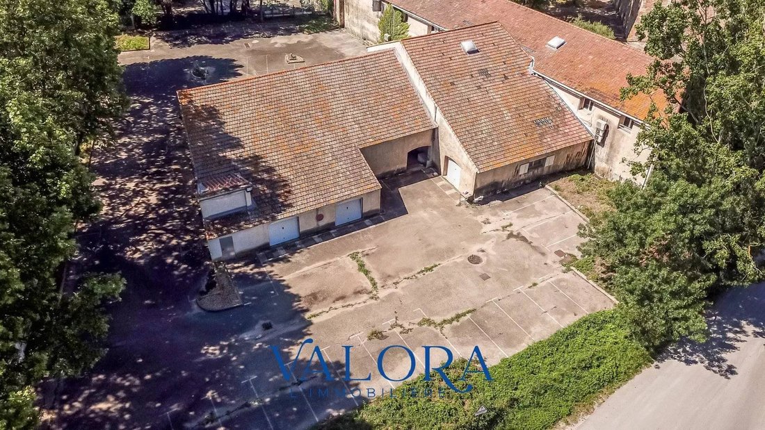 Estate in La Gazelle, Nimes, France 2 - 16334051