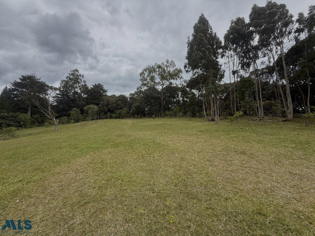 Land in Envigado, Antioquia, Colombia 3 - 18631267