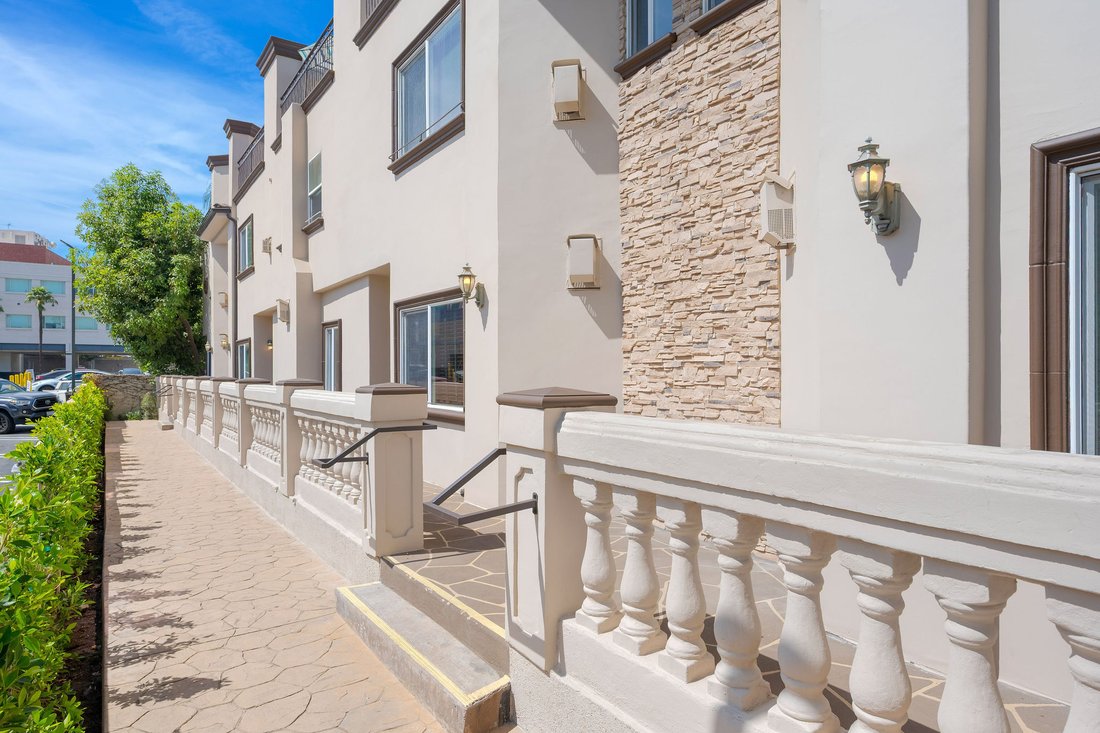 Apartment in Los Angeles, California, United States 5 - 18631276