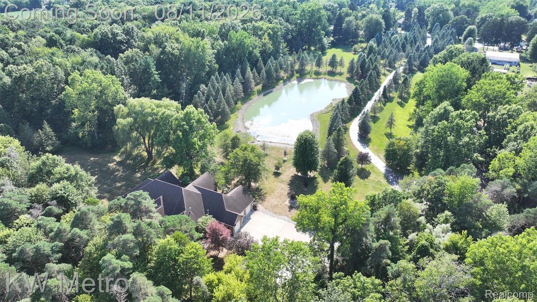 House in Saginaw, Michigan, United States 5 - 18630970