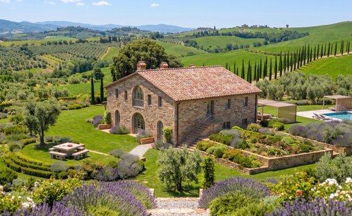 Country House in Monteroni d'Arbia, Tuscany, Italy 1