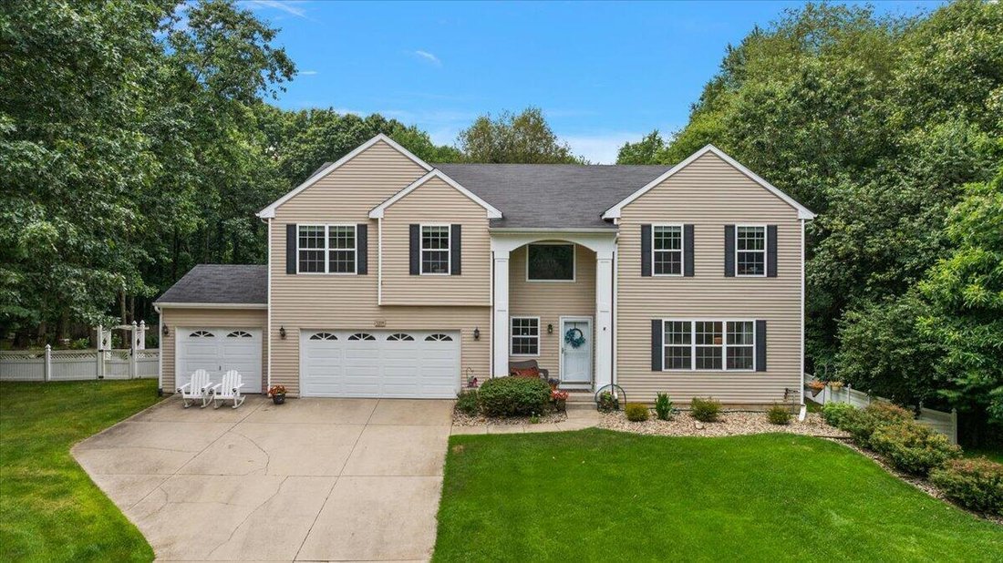 House in Kalamazoo, Michigan, United States 2 - 18630850