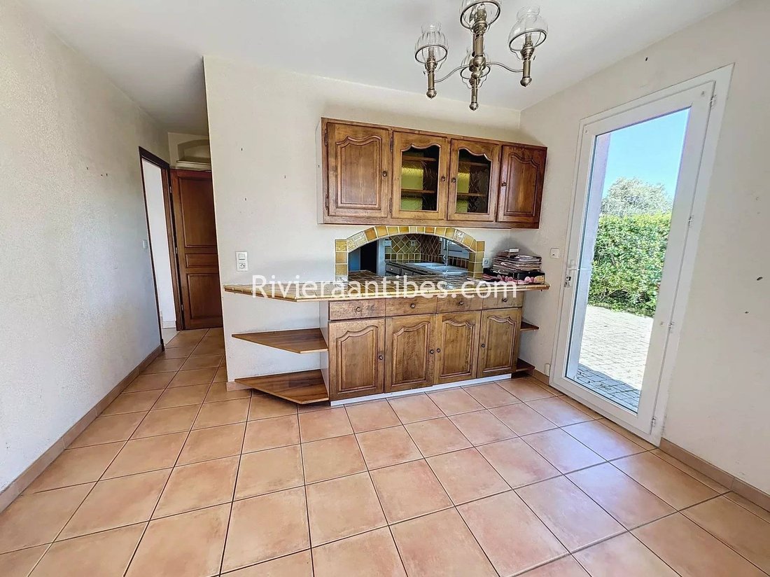 Villa in Fontmerle, Antibes, France 5 - 15675557