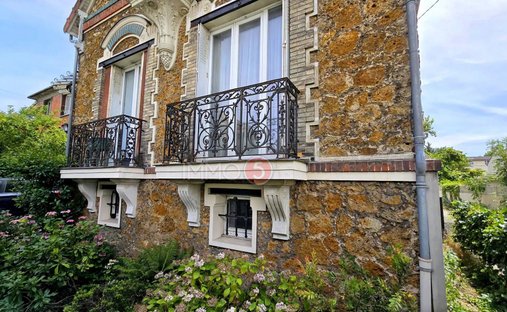 House in Collavéri-Kubacki, Livry-Gargan, France 1