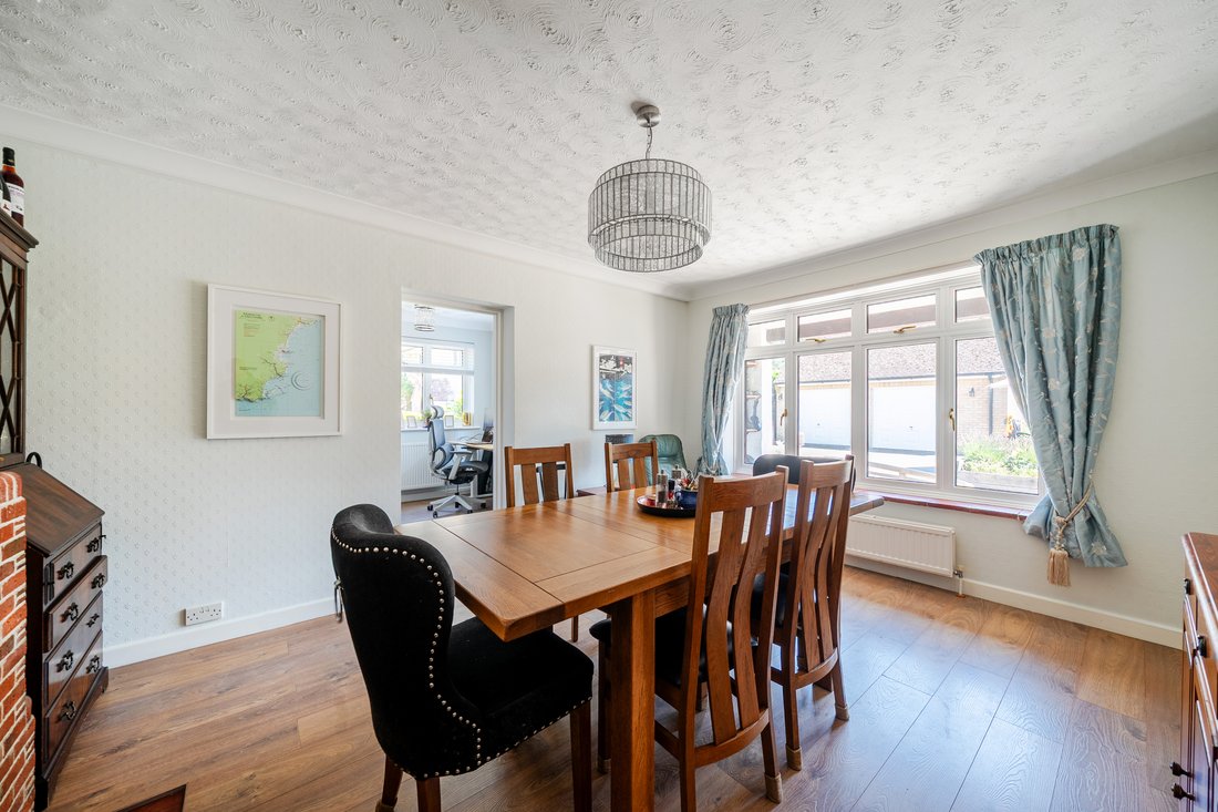 House in Brockenhurst, England 5 - 18630981