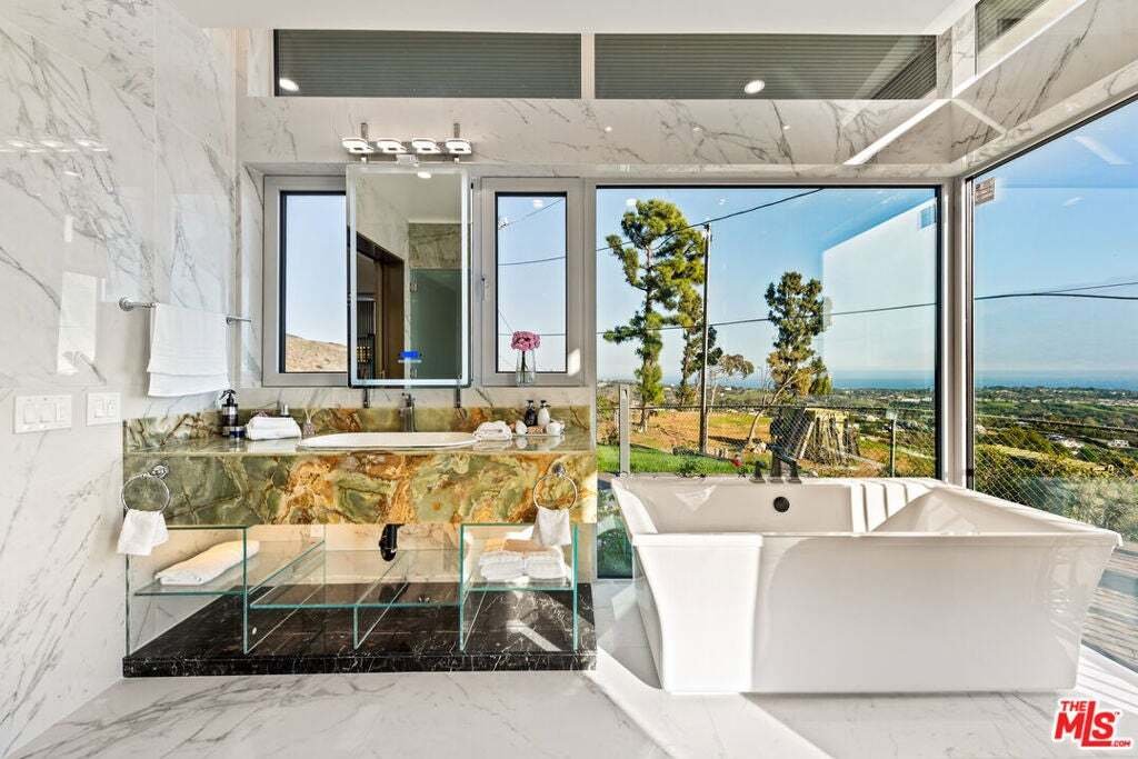 House in Malibu, California, United States 5 - 18631225