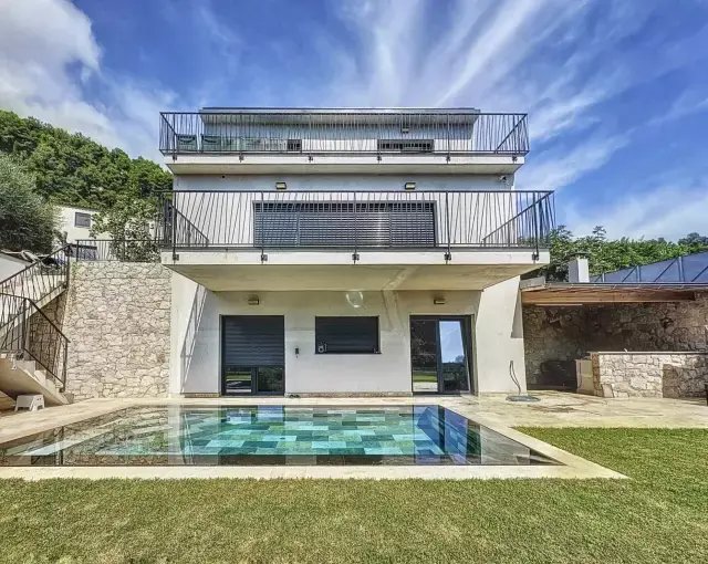 Villa in Menton, Provence-Alpes-Côte d'Azur, France 2 - 18251300
